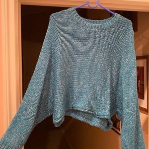 Green cropped sweater, size S